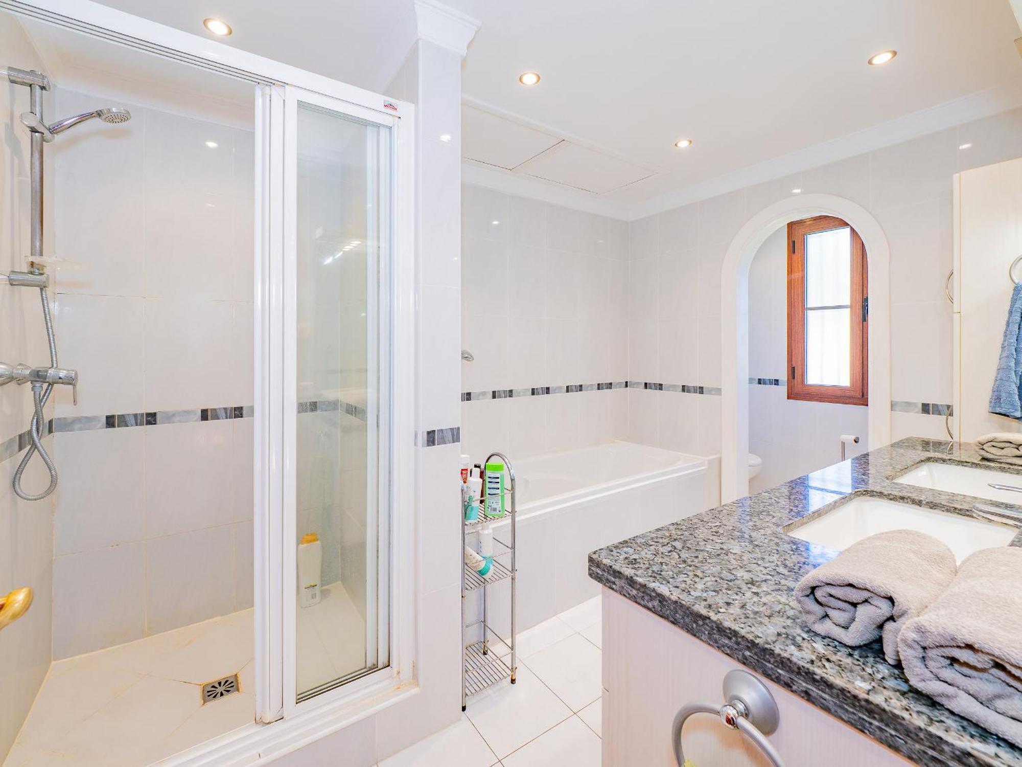 Villa Cubo's Casa La Paloma Marbella